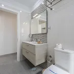 New Lanzasuites Villa